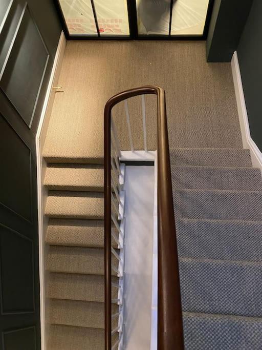 Luxury Georgian Apartment - 5 Minute Walk To Spa Bath Exterior photo