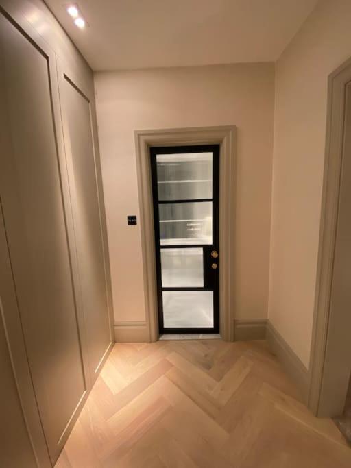 Luxury Georgian Apartment - 5 Minute Walk To Spa Bath Exterior photo